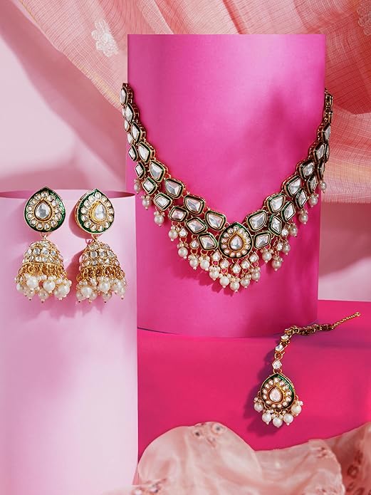 FluteVrinda Green Meenakari Dazzling Stones Beads Bridal Necklace Earring & Maangtikka Set For Women (B0DH7Z2M73)