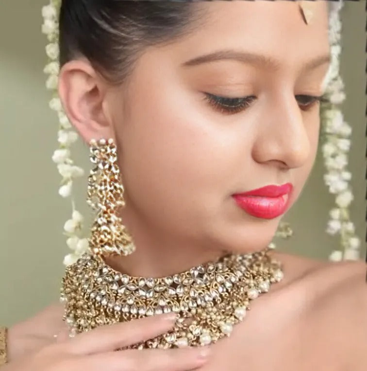 FluteVrinda Green & Pink Stones Ethnic Collar Bone Necklace Earring & Ring Set For Women(8- B07QBCC7NW)